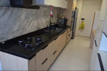 Apartamento à venda com 160m², 4 quartos e 3 vagas Apartamento à venda com 160m², 4 quartos e 3 vagasCozinha