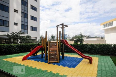 Apartamento à venda com 160m², 4 quartos e 3 vagas Apartamento à venda com 160m², 4 quartos e 3 vagasÁrea comum - Playground