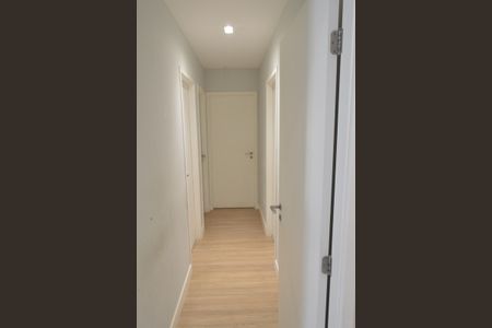 Apartamento à venda com 160m², 4 quartos e 3 vagas Apartamento à venda com 160m², 4 quartos e 3 vagasCorredor