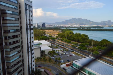 Apartamento à venda com 160m², 4 quartos e 3 vagas Apartamento à venda com 160m², 4 quartos e 3 vagasVista da Suíte 2