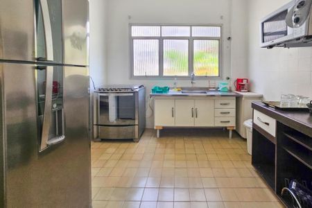Apartamento para alugar com 93m², 2 quartos e 1 vagaCozinha