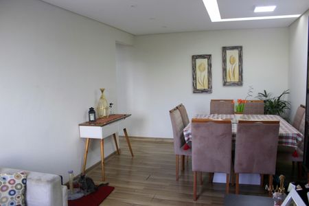 Apartamento à venda com 64m², 2 quartos e 1 vagaSala