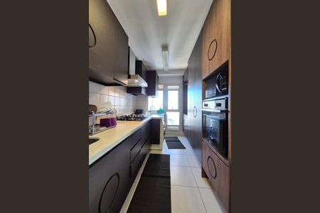 Apartamento à venda com 95m², 2 quartos e 2 vagas Apartamento à venda com 95m², 2 quartos e 2 vagasCozinha