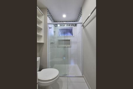 Apartamento à venda com 95m², 2 quartos e 2 vagas Apartamento à venda com 95m², 2 quartos e 2 vagasBanheiro