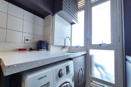 Apartamento à venda com 95m², 2 quartos e 2 vagas Apartamento à venda com 95m², 2 quartos e 2 vagasÁrea de Serviço