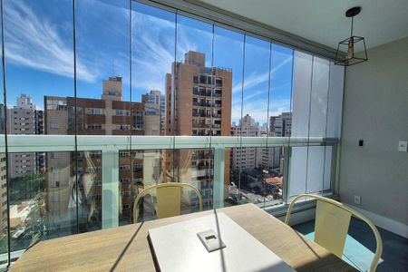 Apartamento à venda com 95m², 2 quartos e 2 vagas Apartamento à venda com 95m², 2 quartos e 2 vagasVista da Sala de TV