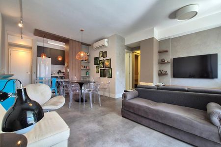 Sala de apartamento para alugar com 2 quartos, 95m² em Cambuí, Campinas