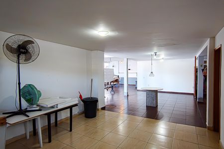 Casa de condomínio à venda com 272m², 5 quartos e 2 vagasÁrea de lazer