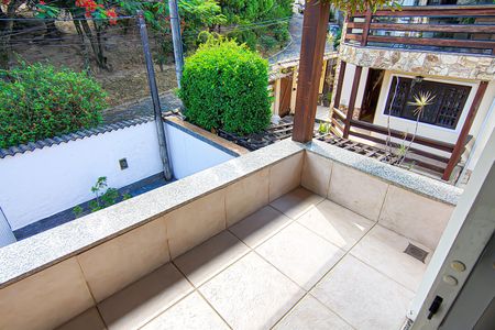 Casa de condomínio à venda com 272m², 5 quartos e 2 vagasquarto 3 - varanda