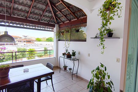 Casa de condomínio à venda com 272m², 5 quartos e 2 vagassala - varanda