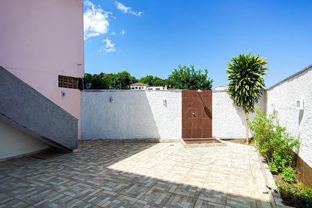 Casa de condomínio à venda com 272m², 5 quartos e 2 vagasÁrea de lazer