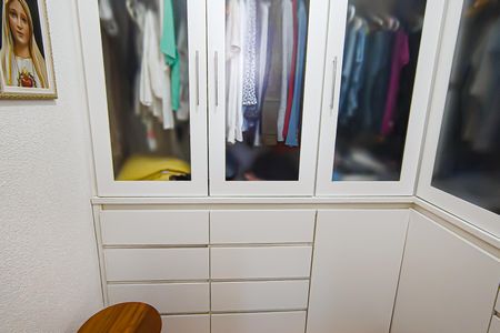 Casa de condomínio à venda com 272m², 5 quartos e 2 vagasquarto 4 suite master