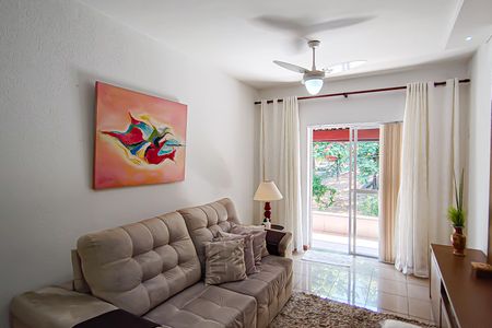 Casa de condomínio à venda com 272m², 5 quartos e 2 vagasquarto 3 (sala de tv)