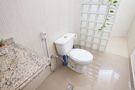 Casa de condomínio à venda com 272m², 5 quartos e 2 vagasÁrea de lazer - banheiro