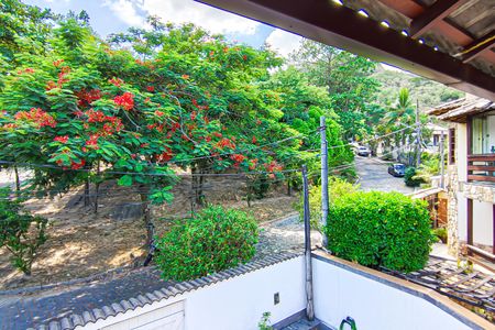 Casa de condomínio à venda com 272m², 5 quartos e 2 vagasquarto 3 - varanda vista