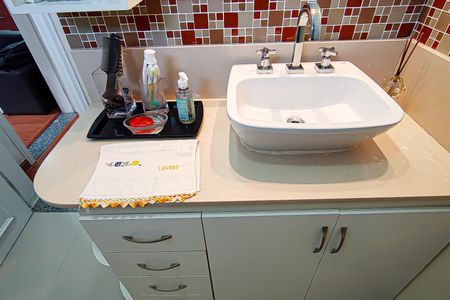 Casa de condomínio à venda com 272m², 5 quartos e 2 vagasquarto 4 suite master