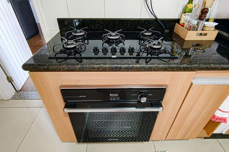 Casa de condomínio à venda com 272m², 5 quartos e 2 vagascozinha