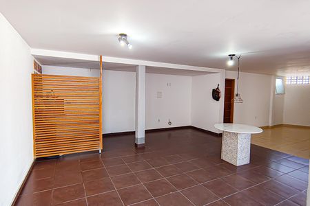 Casa de condomínio à venda com 272m², 5 quartos e 2 vagasÁrea de lazer