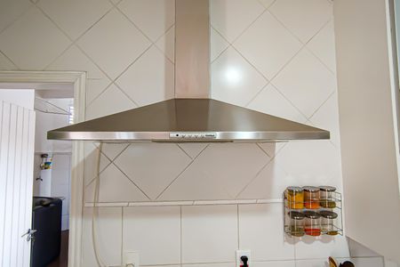 Casa de condomínio à venda com 272m², 5 quartos e 2 vagascozinha