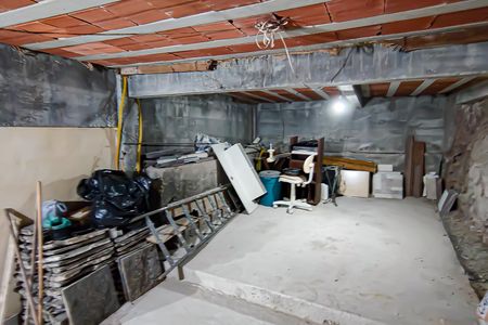 Casa de condomínio à venda com 272m², 5 quartos e 2 vagasporão