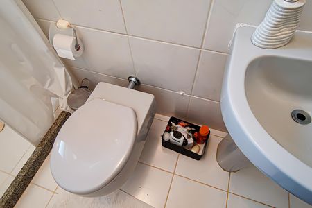 Casa de condomínio à venda com 272m², 5 quartos e 2 vagasbanheiro de serviço