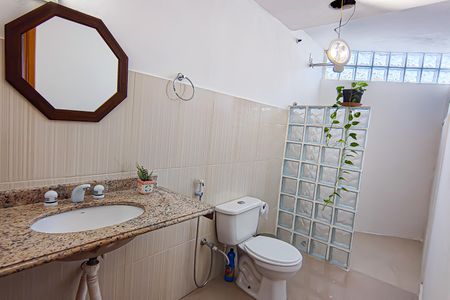 Casa de condomínio à venda com 272m², 5 quartos e 2 vagasÁrea de lazer - banheiro