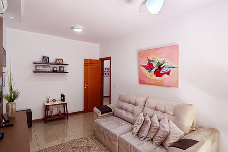 Casa de condomínio à venda com 272m², 5 quartos e 2 vagasquarto 3 (sala de tv)