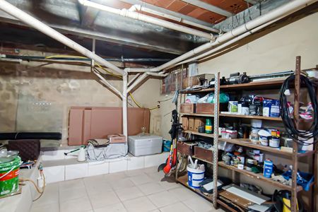 Casa de condomínio à venda com 272m², 5 quartos e 2 vagasporão