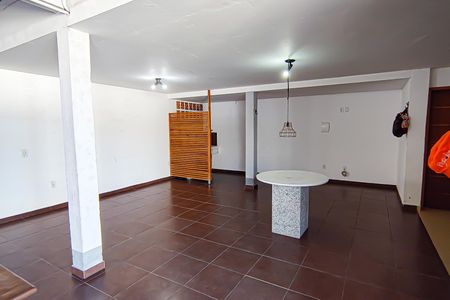 Casa de condomínio à venda com 272m², 5 quartos e 2 vagasÁrea de lazer