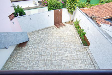 Casa de condomínio à venda com 272m², 5 quartos e 2 vagassala - varanda - vista