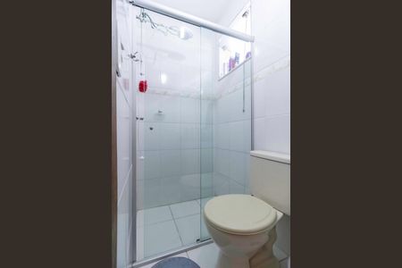 Casa à venda com 125m², 2 quartos e 2 vagasBanheiro da suíte