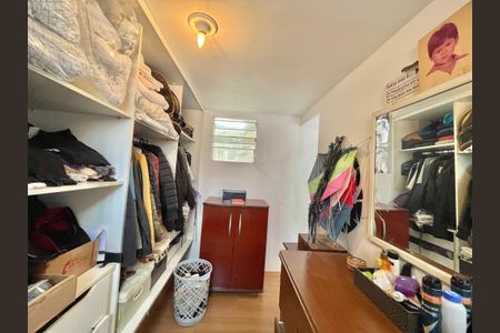 Casa à venda com 150m², 2 quartos e 1 vagaCloset do Quarto 2