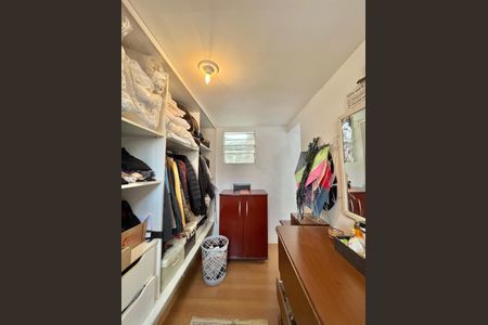 Casa à venda com 150m², 2 quartos e 1 vagaCloset do Quarto 2