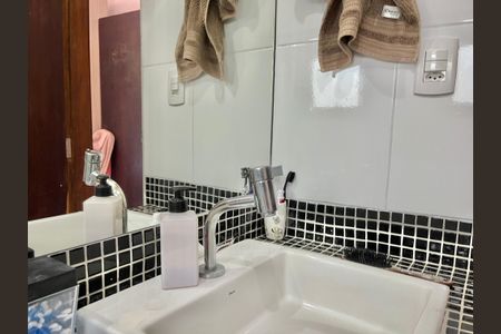 Casa à venda com 150m², 2 quartos e 1 vagaBanheiro do Corredor