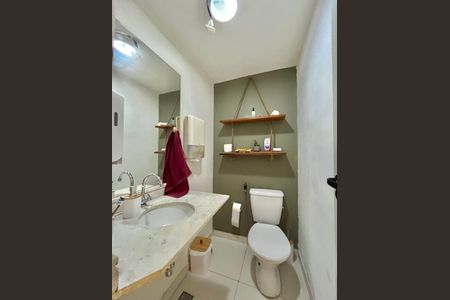 Casa à venda com 150m², 2 quartos e 1 vagaLavabo