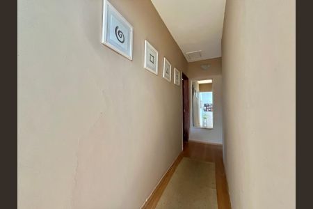 Casa à venda com 150m², 2 quartos e 1 vagaCorredor