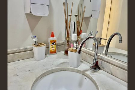 Casa à venda com 150m², 2 quartos e 1 vagaLavabo