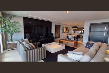 Apartamento para alugar com 262m², 4 quartos e 4 vagas Apartamento para alugar com 262m², 4 quartos e 4 vagasSala