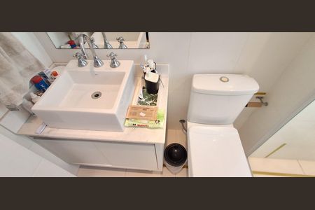 Apartamento para alugar com 262m², 4 quartos e 4 vagas Apartamento para alugar com 262m², 4 quartos e 4 vagasBanheiro Suíte 2