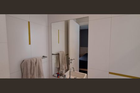 Apartamento para alugar com 262m², 4 quartos e 4 vagas Apartamento para alugar com 262m², 4 quartos e 4 vagasBanheiro Suíte 2