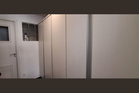 Apartamento para alugar com 262m², 4 quartos e 4 vagas Apartamento para alugar com 262m², 4 quartos e 4 vagasÁrea de Serviço