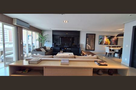 Apartamento para alugar com 262m², 4 quartos e 4 vagas Apartamento para alugar com 262m², 4 quartos e 4 vagasSala