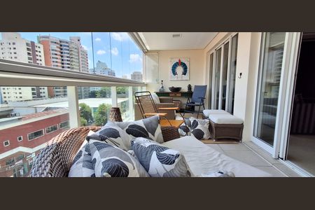 Apartamento para alugar com 262m², 4 quartos e 4 vagas Apartamento para alugar com 262m², 4 quartos e 4 vagasVaranda gourmet