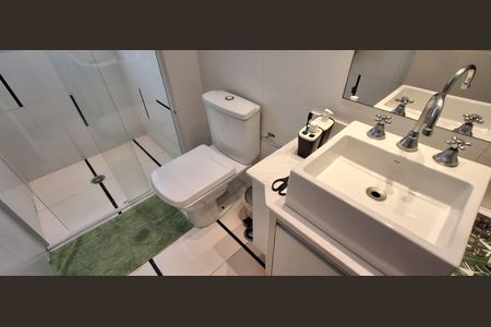 Apartamento para alugar com 262m², 4 quartos e 4 vagas Apartamento para alugar com 262m², 4 quartos e 4 vagasBanheiro Suíte 1