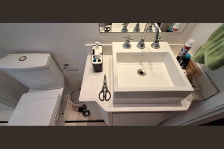 Apartamento para alugar com 262m², 4 quartos e 4 vagas Apartamento para alugar com 262m², 4 quartos e 4 vagasBanheiro Suíte 1