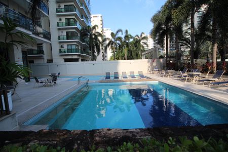 Apartamento para alugar com 150m², 2 quartos e 1 vagaPiscina