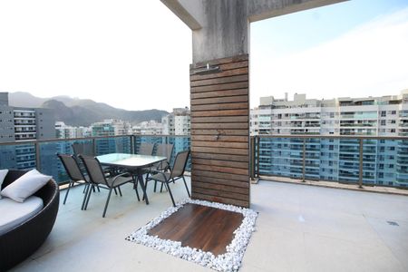 Apartamento para alugar com 150m², 2 quartos e 1 vagaChuveirão