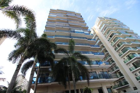 Apartamento para alugar com 150m², 2 quartos e 1 vagaFachada