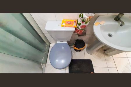 Casa à venda com 300m², 4 quartos e 2 vagas Casa à venda com 300m², 4 quartos e 2 vagasCasa 1 - Banheiro