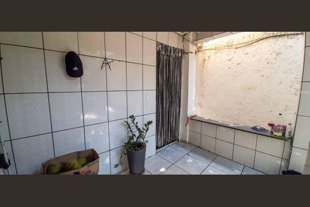 Casa à venda com 300m², 4 quartos e 2 vagas Casa à venda com 300m², 4 quartos e 2 vagasQuintal